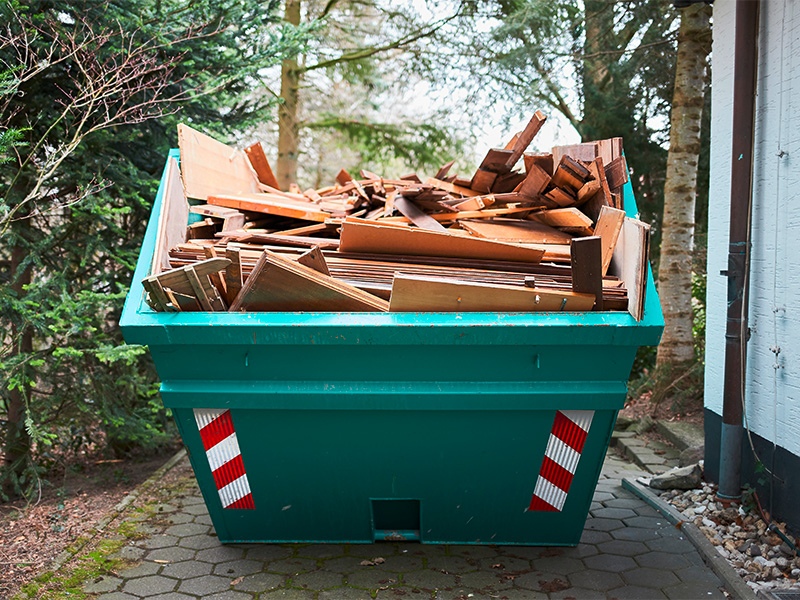 bei Entsorgungs- und Renovierungsarbeiten.